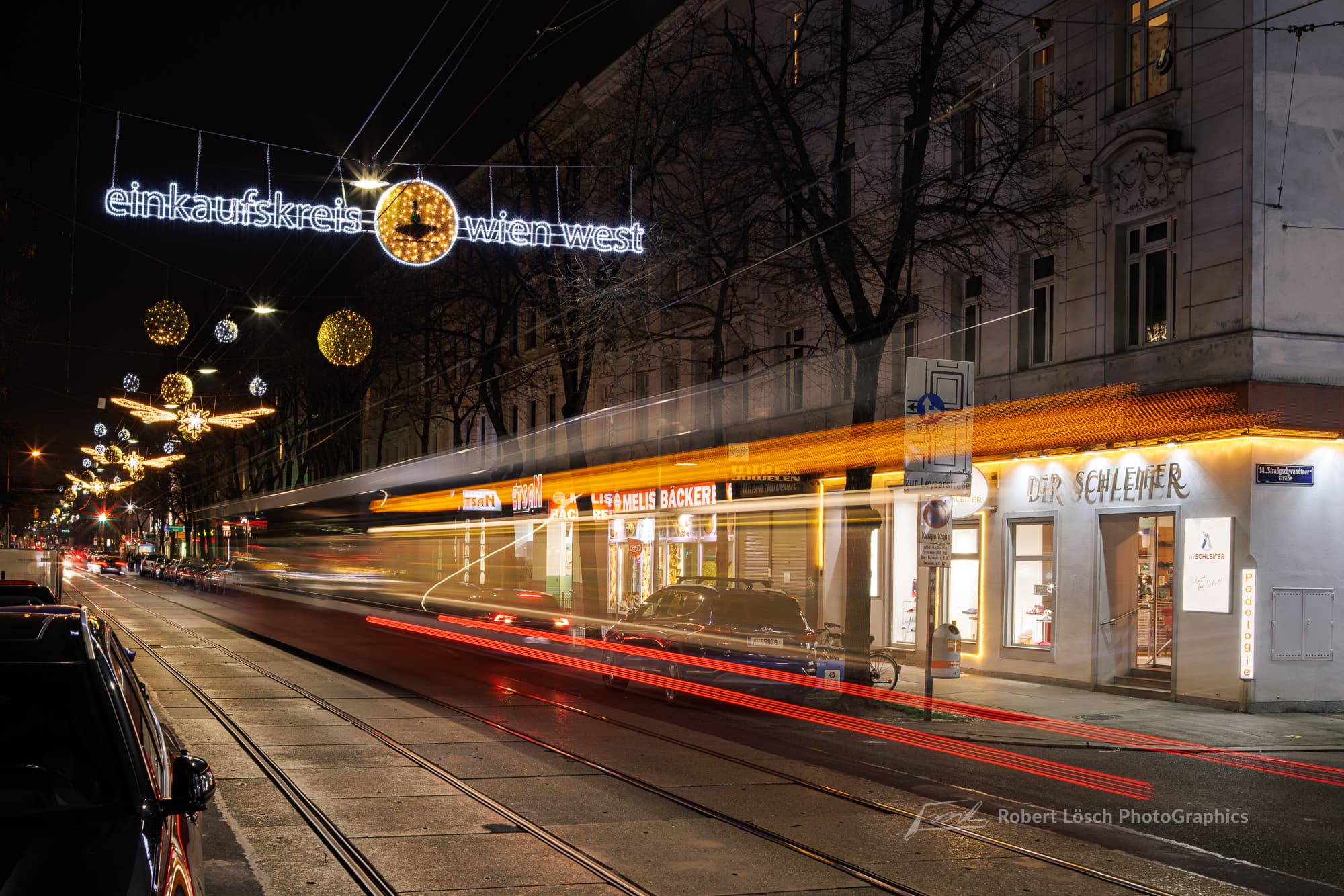 Weihnachtsbeleuchtung des Einkaufskreis Wien West auf der Hütteldorfer Straße